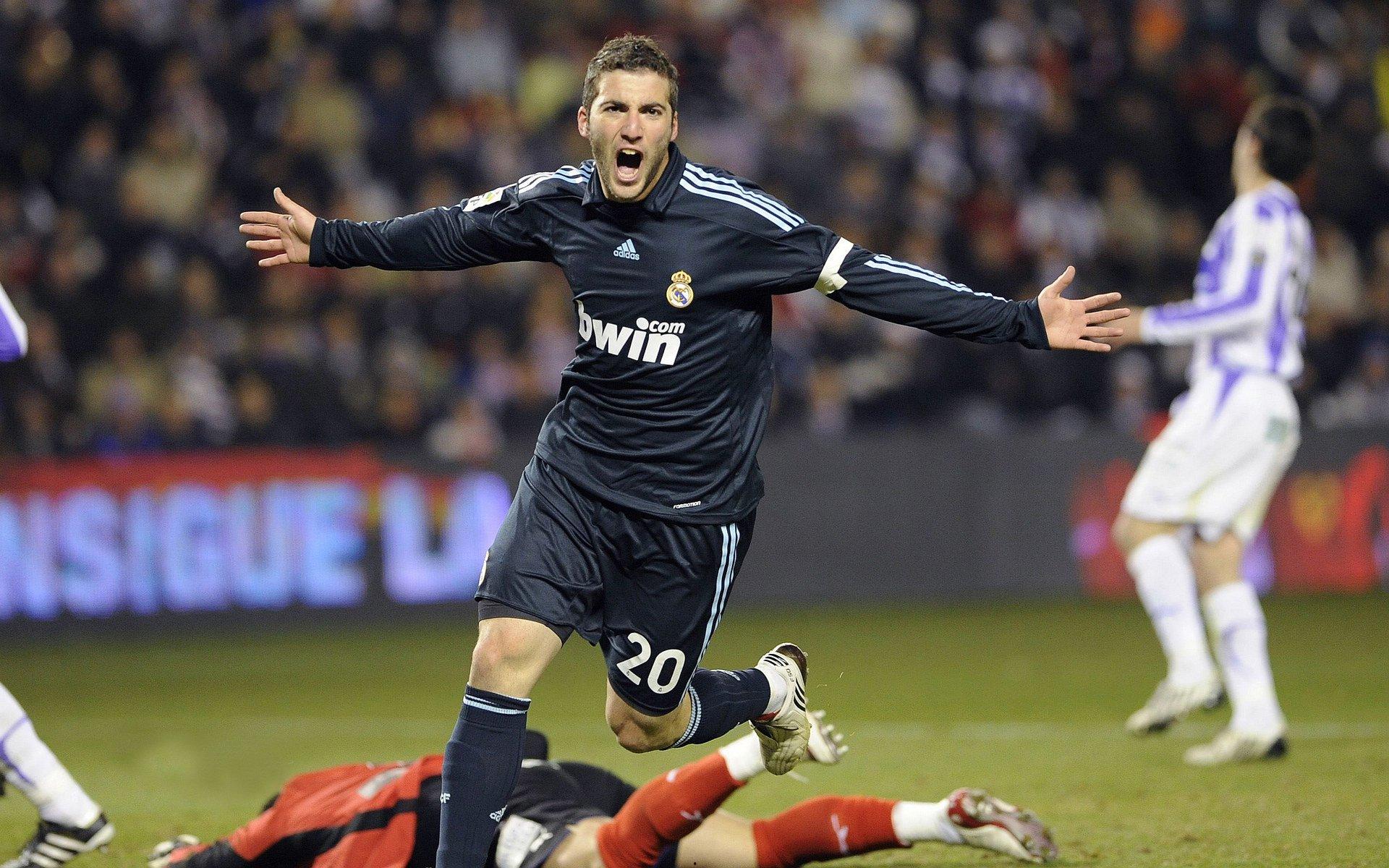 安菲尔德魔咒延续!莫耶斯21场不胜创英超尴尬纪录,红军主场成其最大梦魇