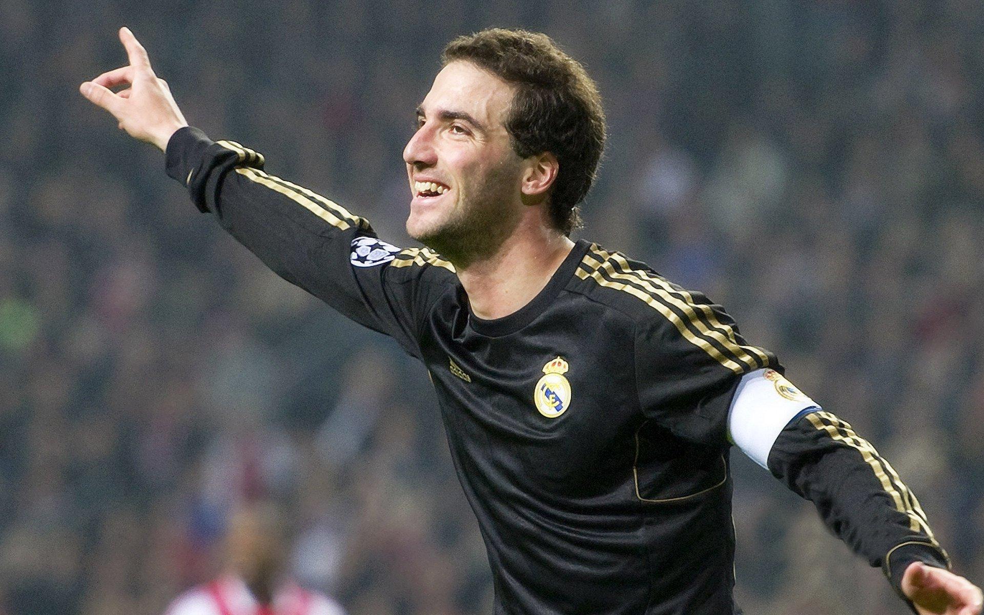 贝克汉姆坦言，梅西场上魔法永不枯竭，场边观战却成甜蜜煎熬