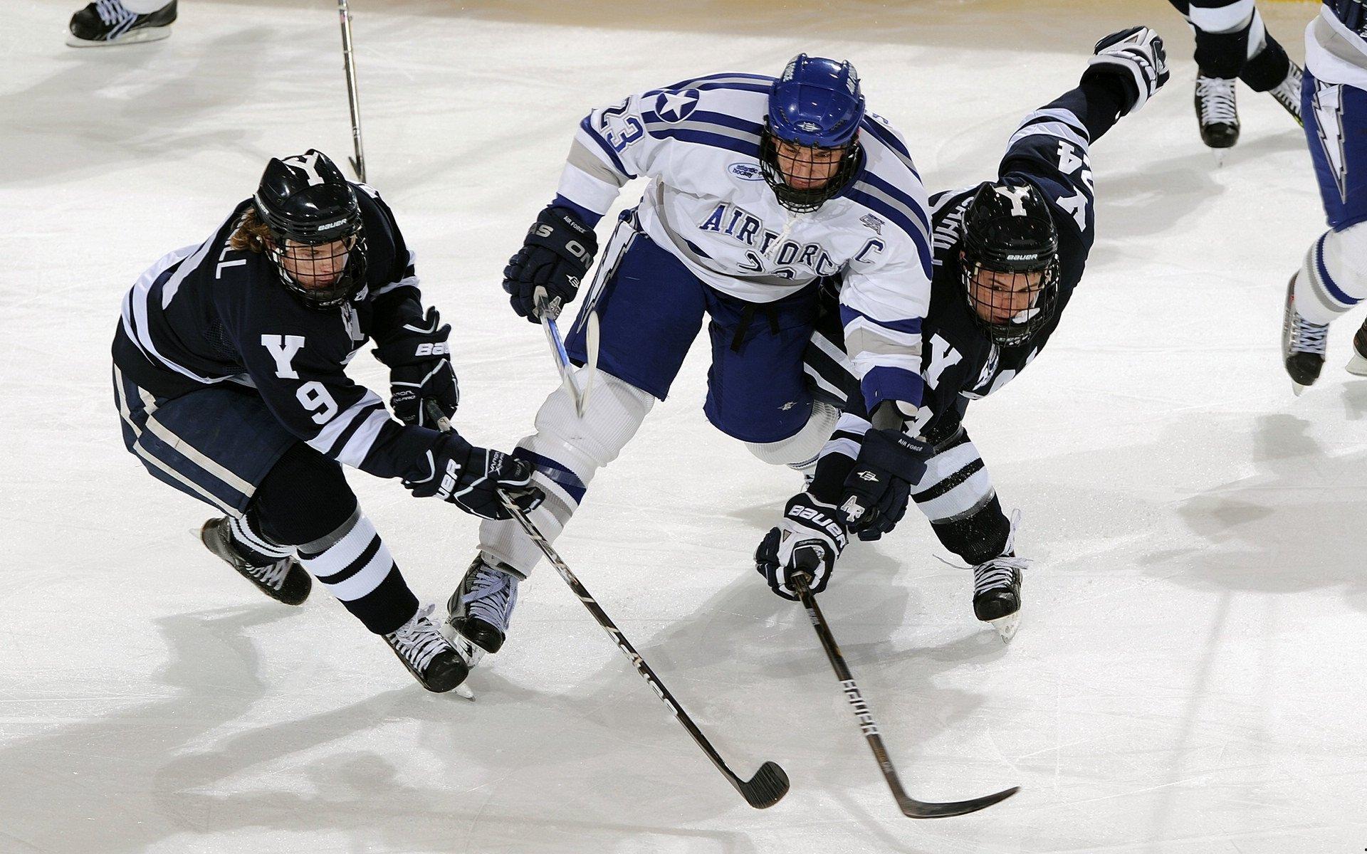 四大权威专家圆桌预测全明星替补阵容，八位球星获一致认可，詹姆斯三票哈登一票引热议